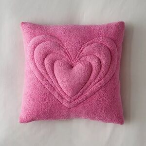 URBAN OUTFITTERS Heart Puff Fleece Throw Pillow